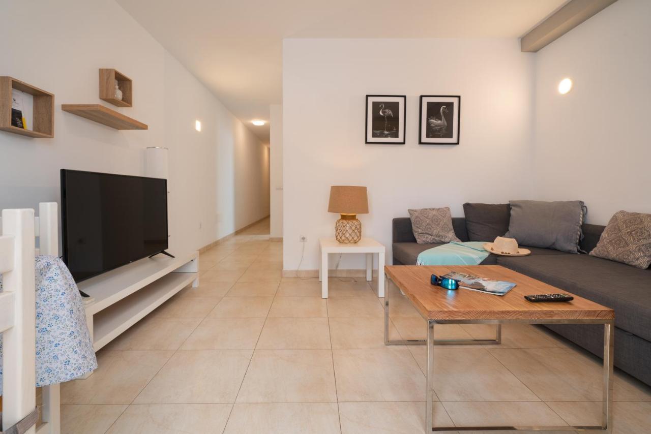 Sabbia Suites Ginesa 阿雷西费 外观 照片